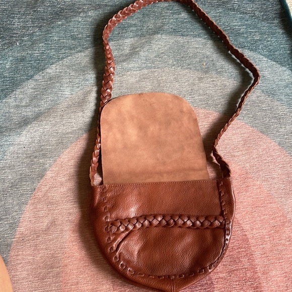 Earthbound Trading Co Brown Leather Braided  Shoulder Bag - Picture 6 of 10